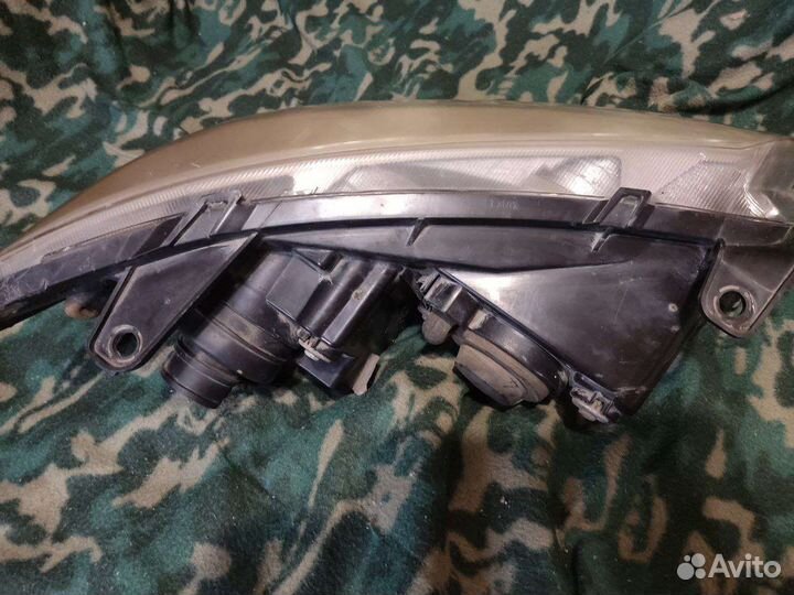 Передние фары на geely