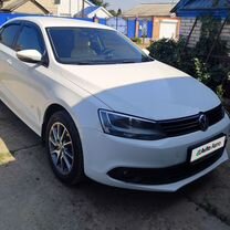 Volkswagen Jetta 1.6 MT, 2014, 175 000 км, с пробегом, цена 1 049 000 руб.