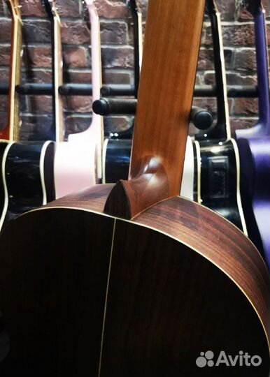 Классическая гитара + чехол (испания)