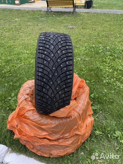 Triangle IcelynX TI501 225/40 R18