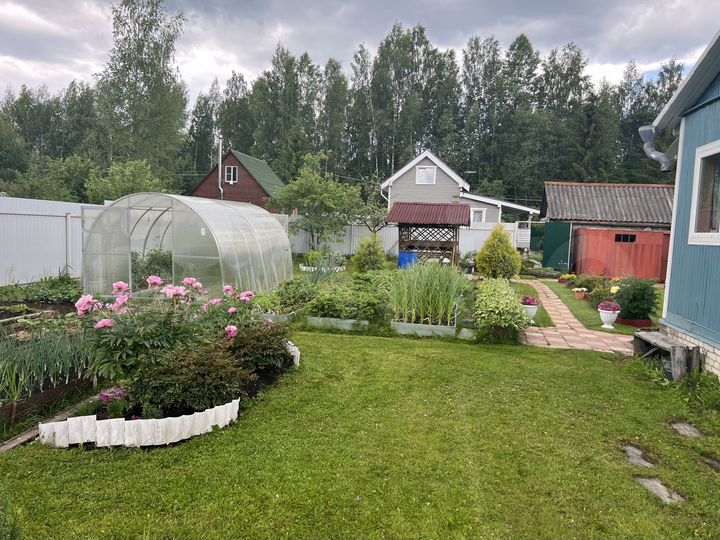 Дом 160 м² на участке 13 сот.