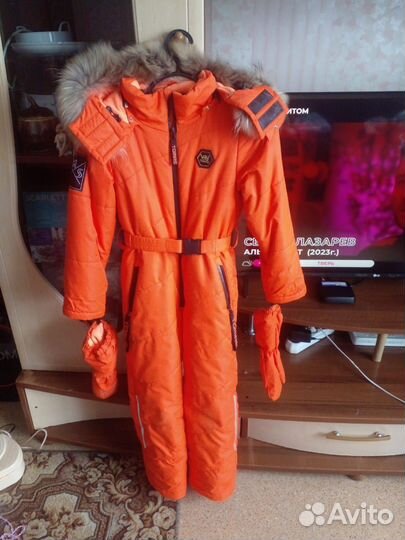 Зимний комбинезон для девочки размер 122