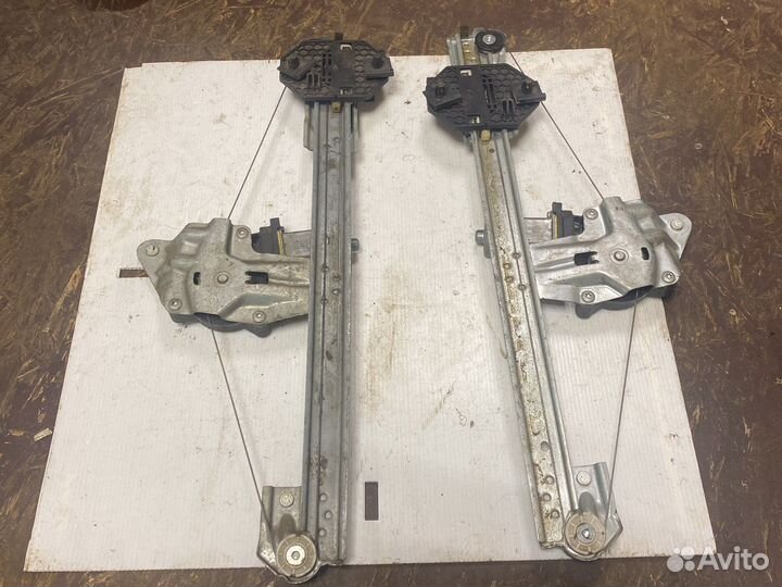 Стеклоподъемники передние Renault Sandero stepway