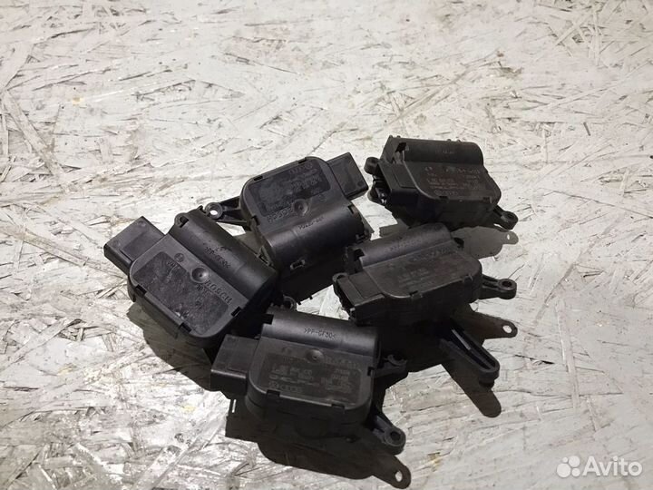 Заслонка (актуатор, сервопривод) печки Cayenne Tou