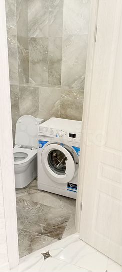 2-к. квартира, 69 м², 3/15 эт.