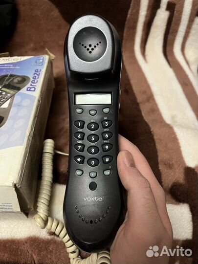 Телефон Voxtel Breeze