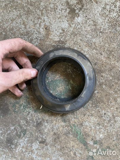 Опорные стойки