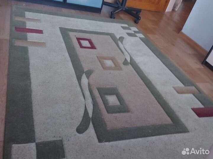 Ковры и паласы бу 1.40на 1.90