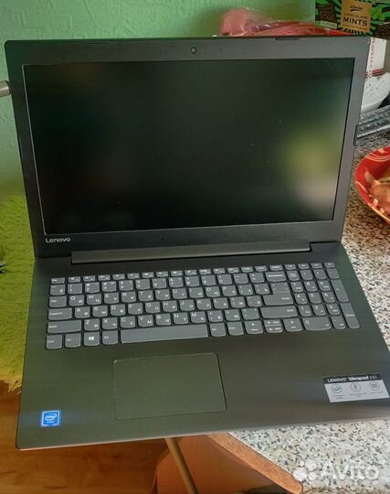 Ноутбук lenovo ideapad 330-15IGM практически новый