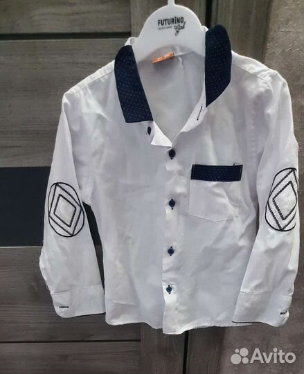 Белые рубашки на мальчика 6-7лет