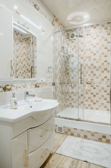 2-к. квартира, 75 м², 5/17 эт.