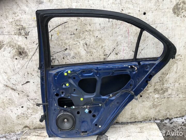 Дверь задняя правая Хонда