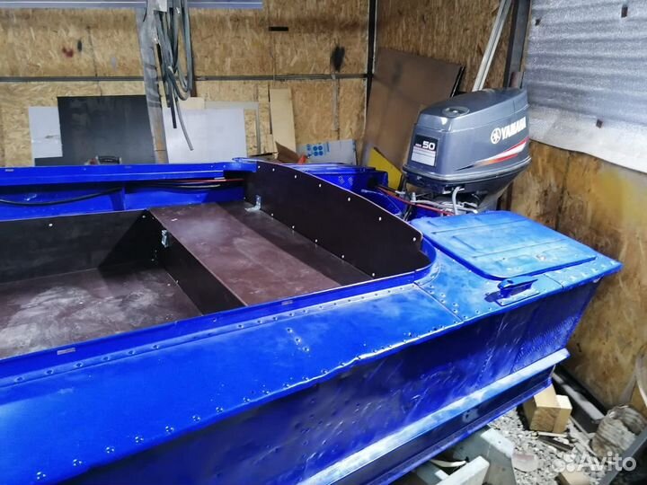 Моторная лодка Прогресс-2М