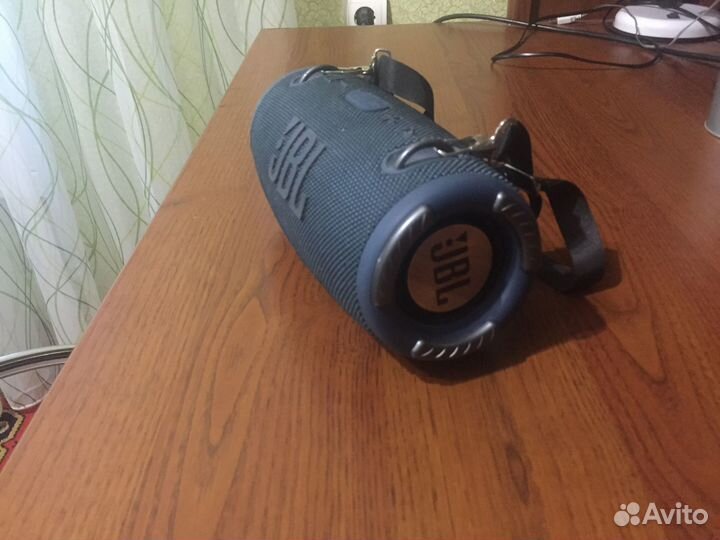Колонка JBL Extreme