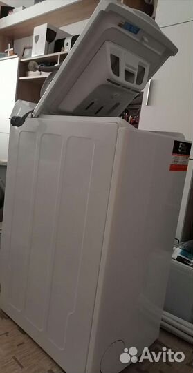 Стиральная машина Indesit с вертикальной загрузкой