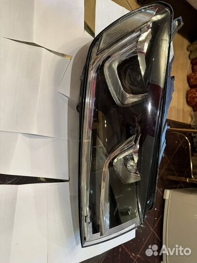 Фара правая touareg FL