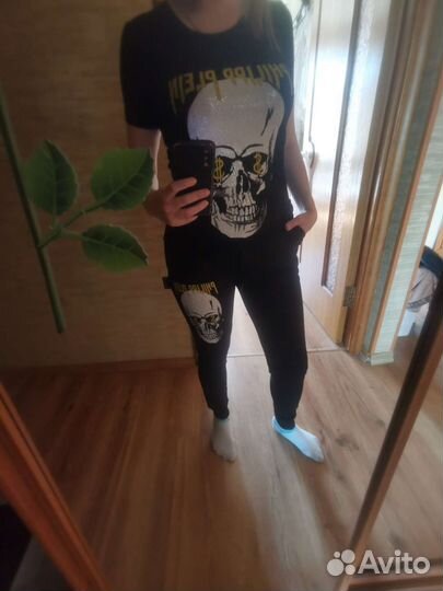 Спортивный костюм