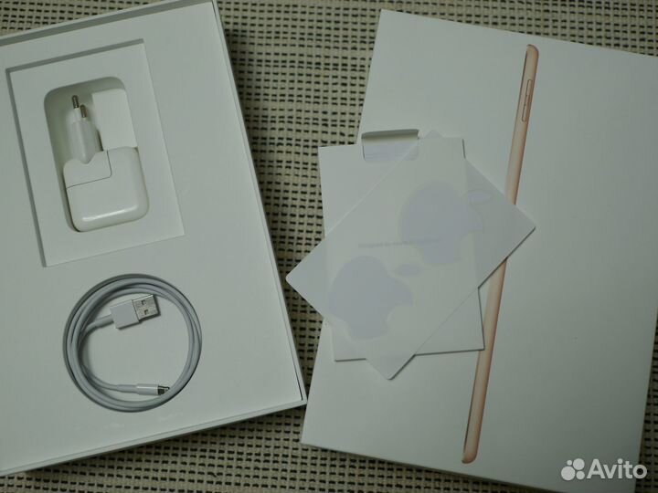 Продам iPad 6 2018 32gb WiFi