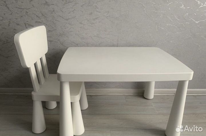 Детский стол и стул IKEA