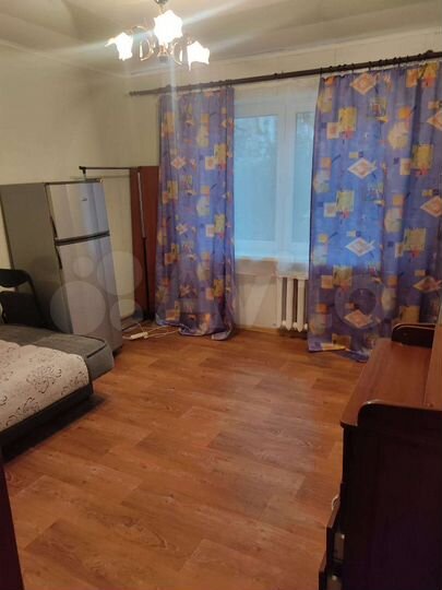 Комната 13 м² в 6-к., 1/9 эт.