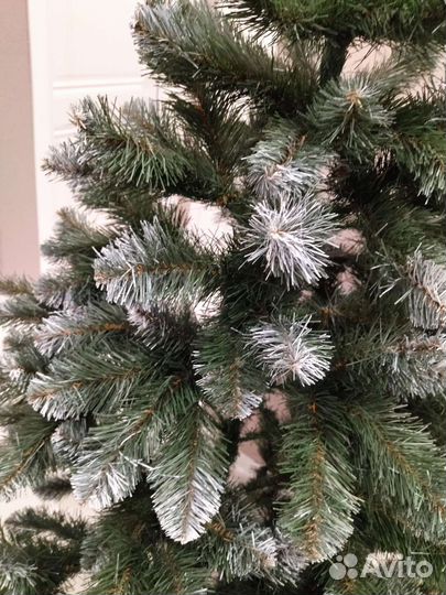 Елка искусственная заснеженная 1,8