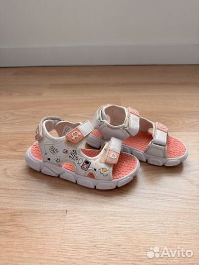 Сандалии для девочки 28 размер