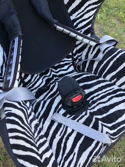 Детское автокресло Britax romer Safefix ECE R44/04