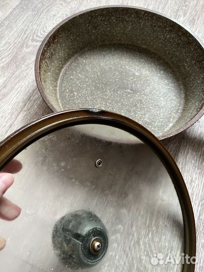 Сковорода сотейник с крышкой 28см