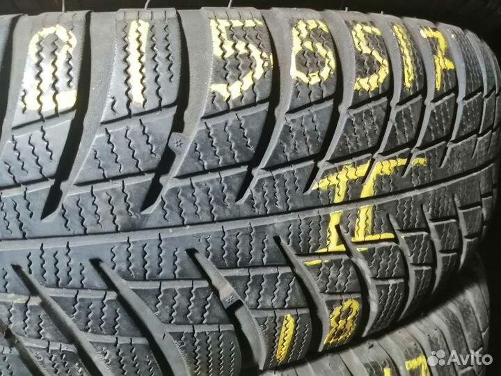 Bridgestone Blizzak LM-001 215/65 R17
