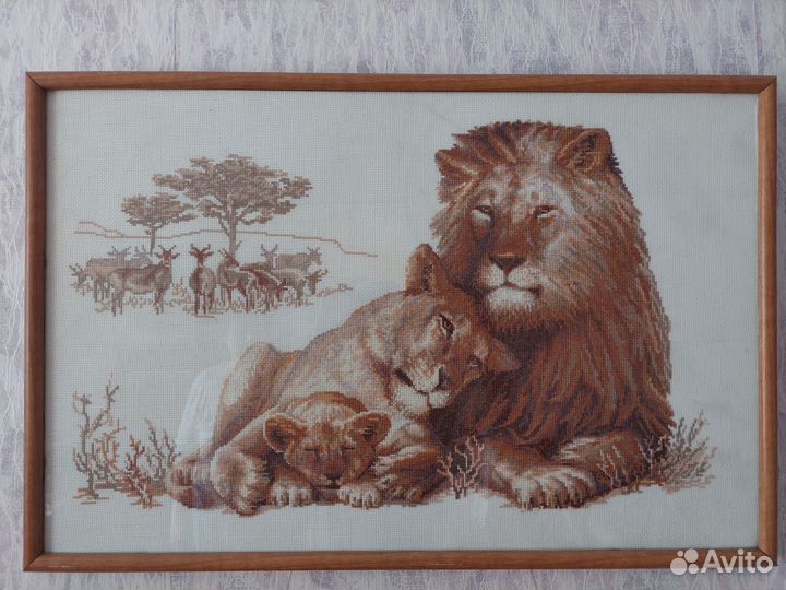 Картина вышитая крестом ручная работа