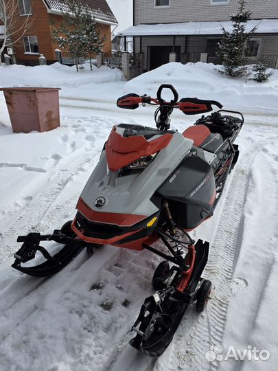 Продам снегоход