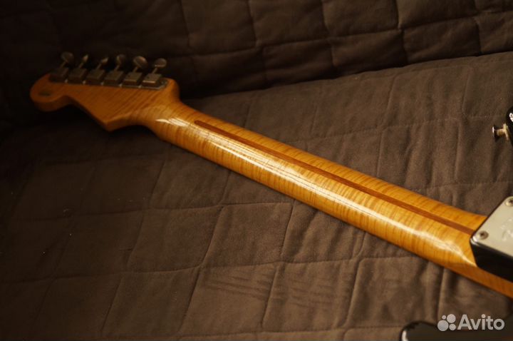 Fender stratocaster japan