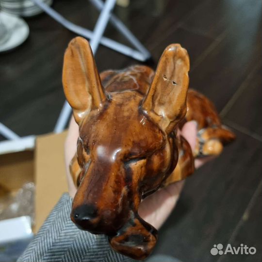 Собака овчарка фарфор