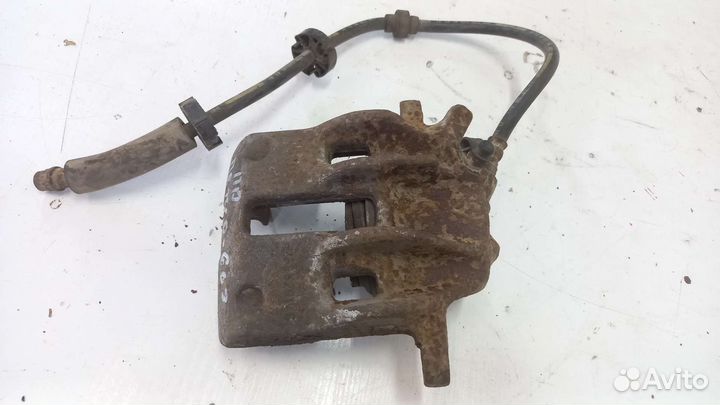 Суппорт передний правый Peugeot 607