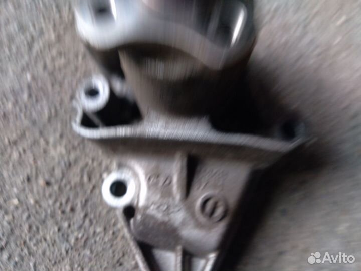 Водяной насос помпа