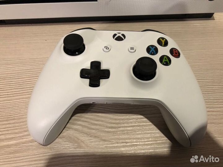 X-Box One S 1Tb + Fifa 15 + For Honor, Trade-In