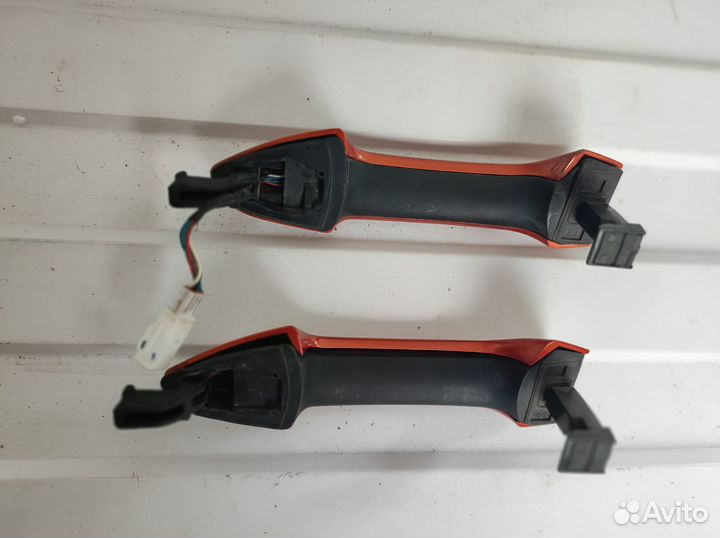 Ручка правой двери Geely Coolray