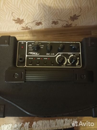 Гитарный комбоусилитель Force DC-15