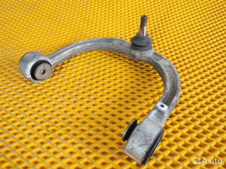Рычаг подвески верхний передний правый Mercedes Ml