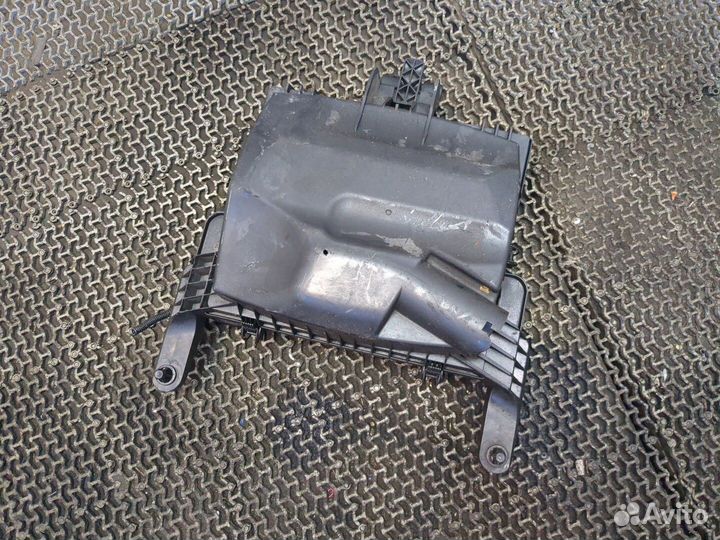 Корпус воздушного фильтра Ford Transit, 2013