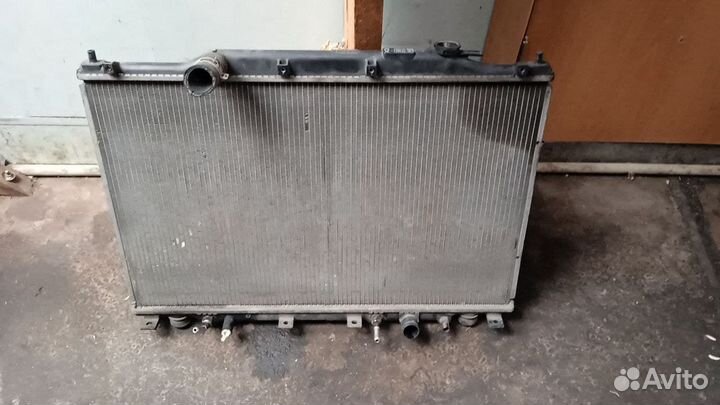 Радиатор основной на honda stepwgn RF3, RF4, RF5