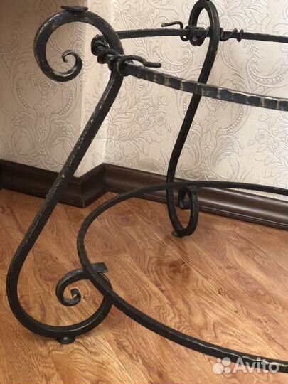 Кованый столик