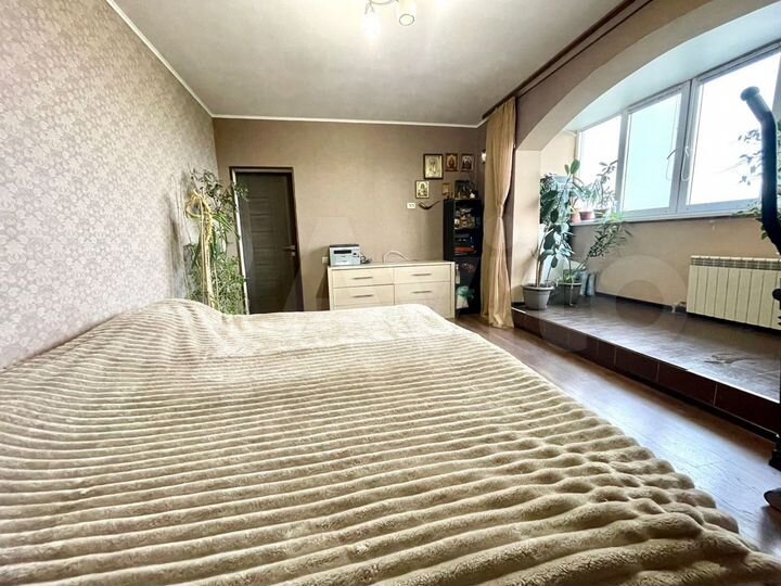 2-к. квартира, 83 м², 3/4 эт.