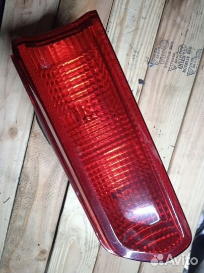 Фонарь левый dodge challenger LC