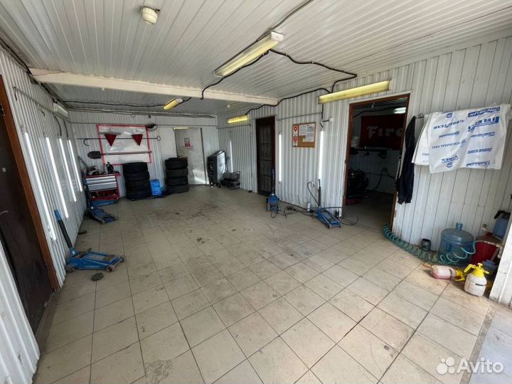 Triangle TH201 235/40 R18