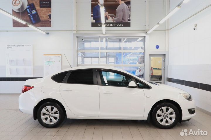 Opel Astra 1.6 МТ, 2014, 97 000 км