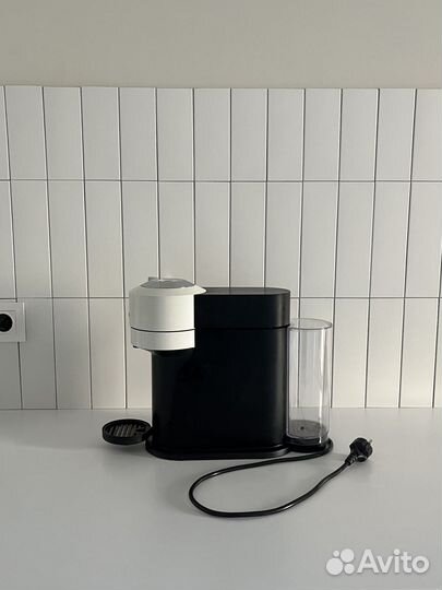 Кофемашина капсульная Nespresso Vertuo