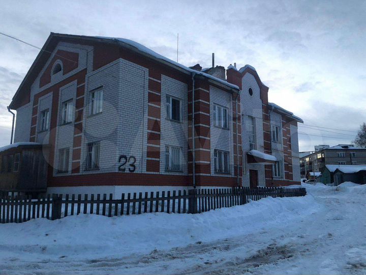 2-к. квартира, 52 м², 2/2 эт.