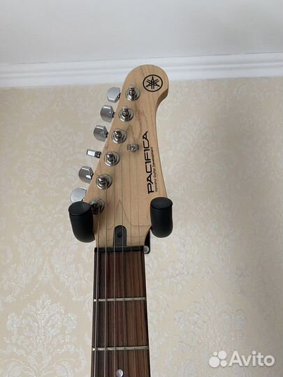 Электро гитара Yamaha Pacifica 112j black