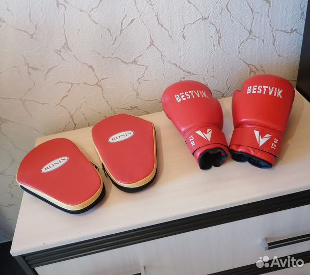 Боксерские перчатки и лапы